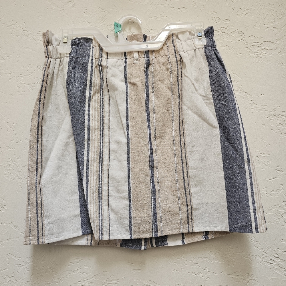 Everly Button Up Striped Mini Skirt - Picture 2 of 6